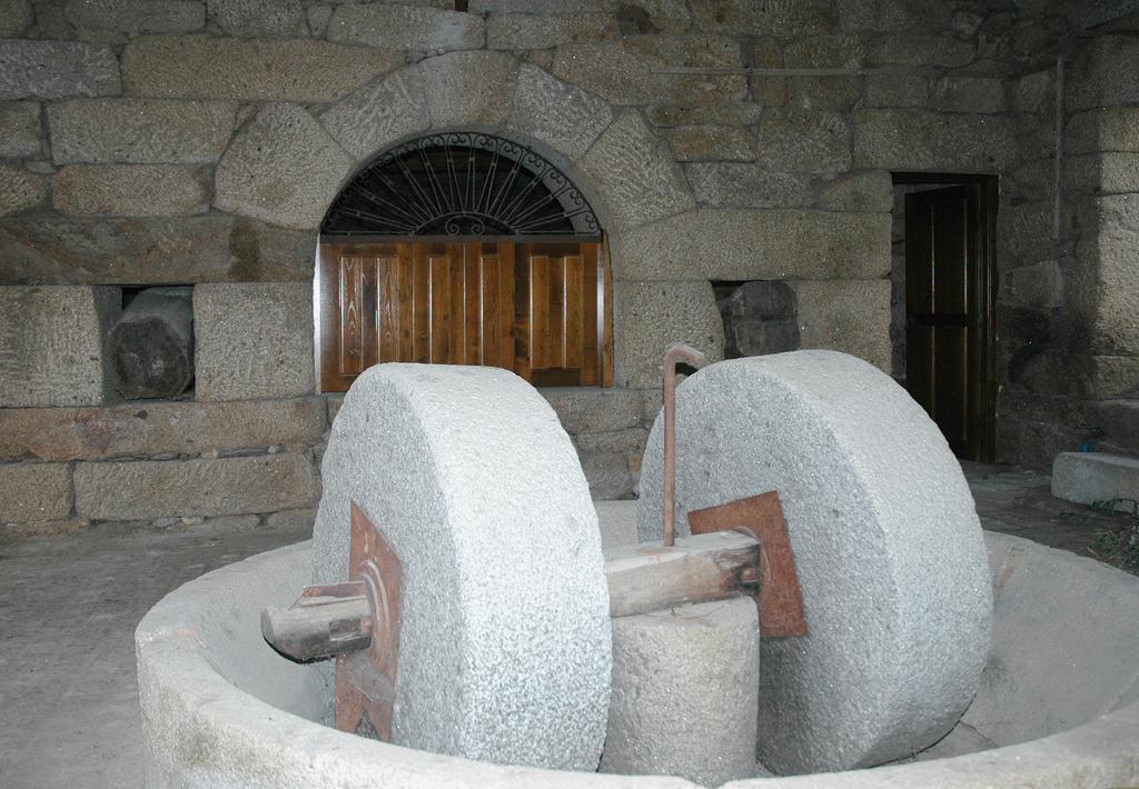 Casa Dos Lagares De Vara E Pedra Vila Flor Exterior foto